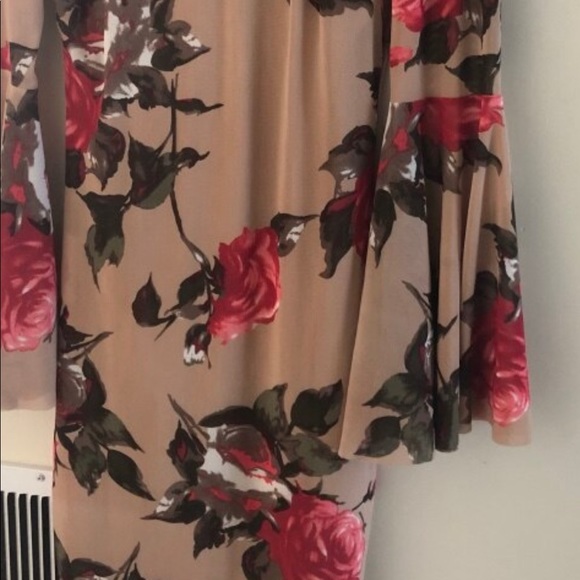 Dress - Picture 1 of 3